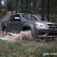 : Mazda BT-50  сбоку