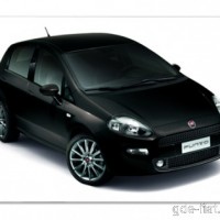 : FIAT Punto 2012 спереди, сбоку