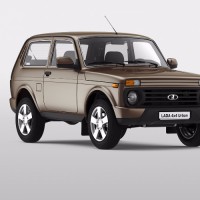 LADA 4x4 Urban: спереди справа